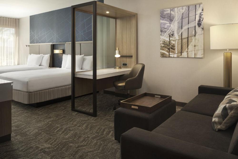 Suite with Two Queen Beds and Trundle Bed interior